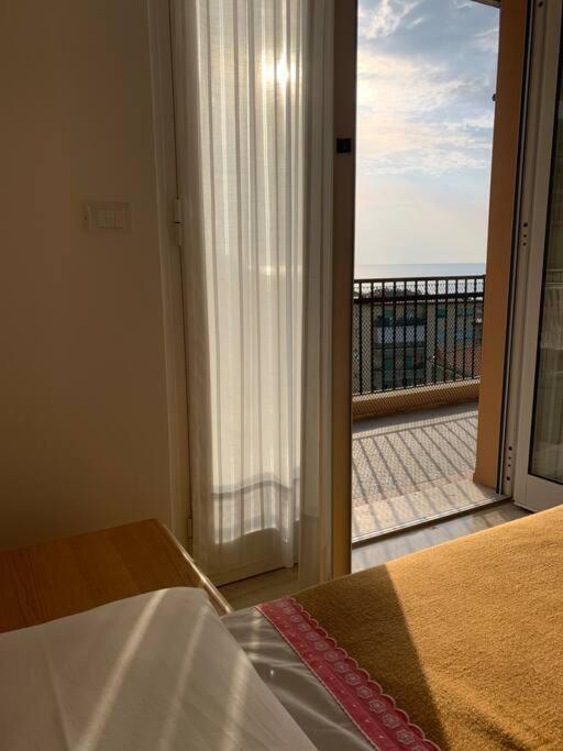 Vista Mare Con Ogni Comfort Varazze Kültér fotó